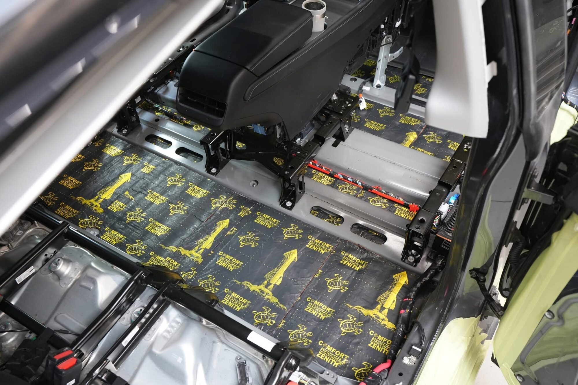 comfortmat Auto heliisolatsioon müraisolatsioon deadening mat damping noise sound insulation