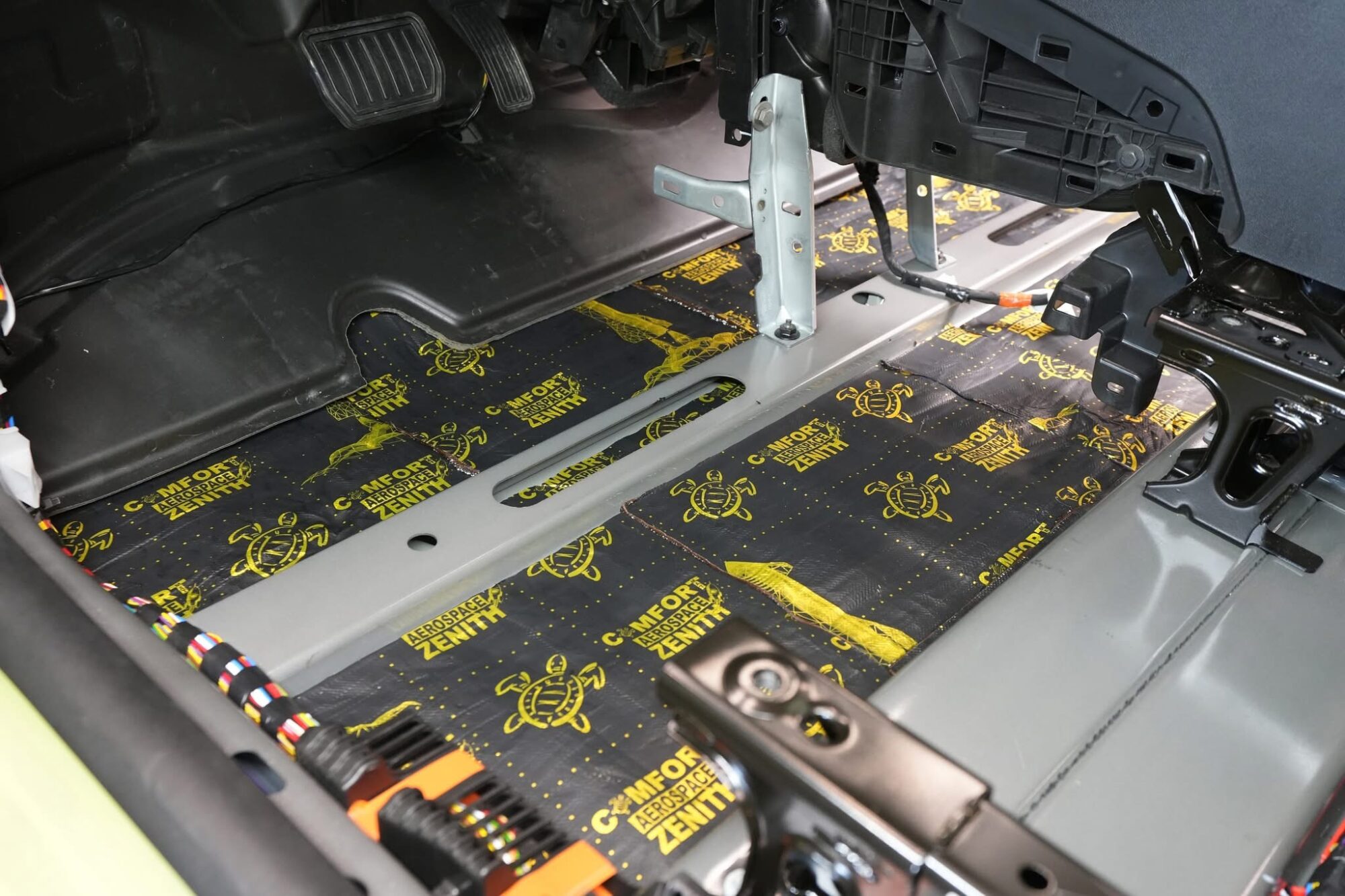 comfortmat Auto heliisolatsioon müraisolatsioon deadening mat damping noise sound insulation